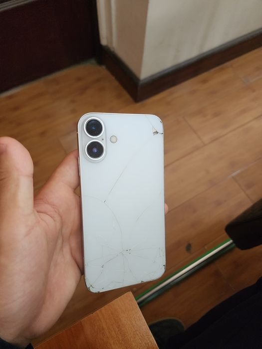 Iphone XR 16 korpusda