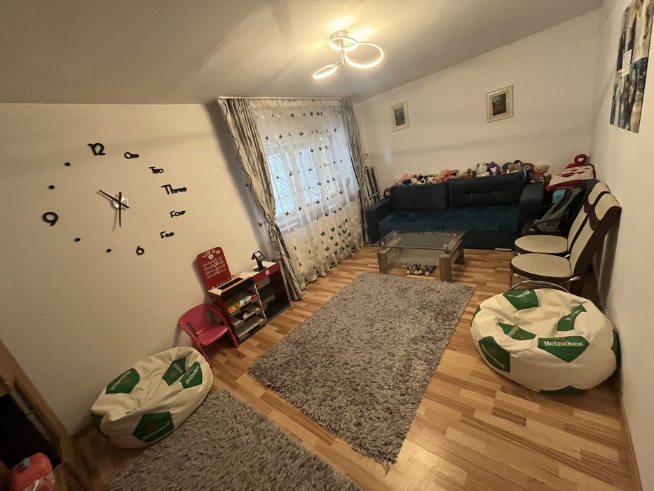 Apartament spatios + beci
