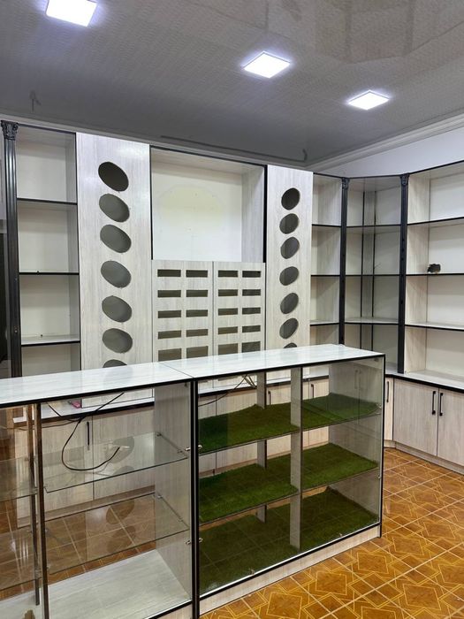 Tuning doʻkon uchun mebel.