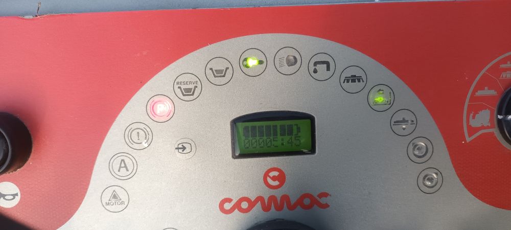 Mașină de spălat pardoseli Comac