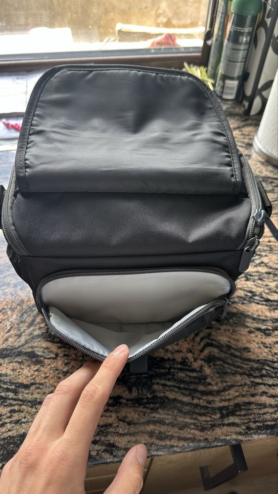 lowepro adventura SH 160R II, Чанта за камера