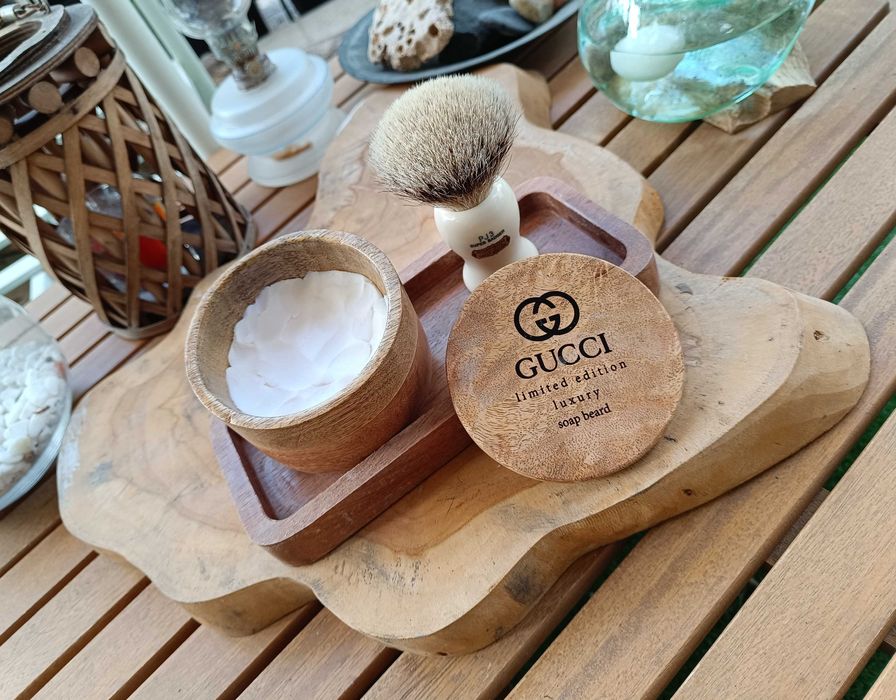 Set de lux barbierit Gucci cutie lemn mango pachet cadou