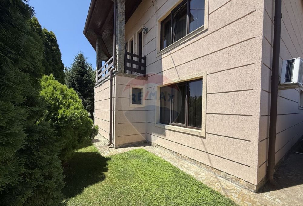 Vand sau Schimb VILA complet mobilata si utilata