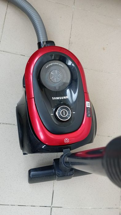 Пылесос Samsung 1800w