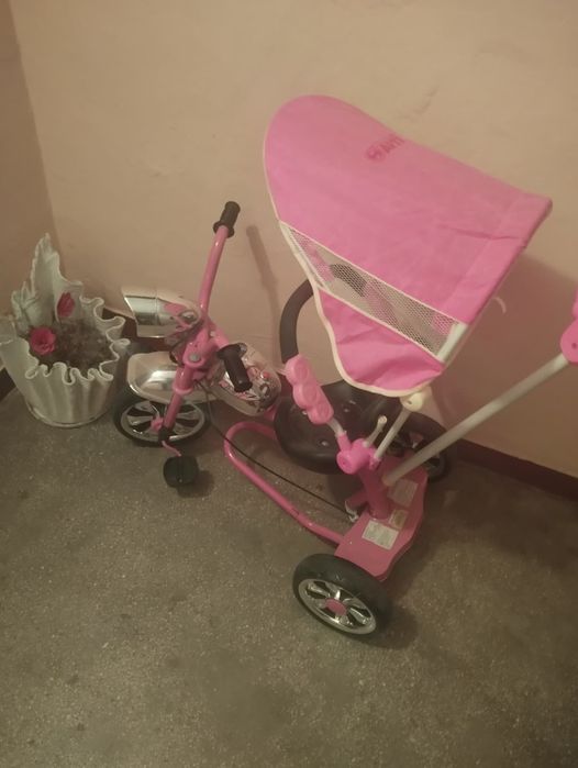 Tricicleta 2 in 1 devine bicicleta merge de la 1 -9 ani  a