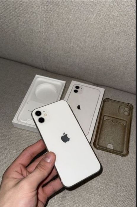 Продам  iPhone 11 128