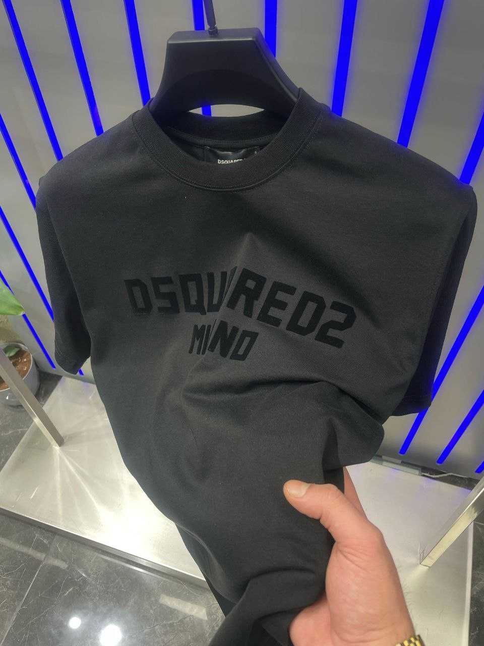Тениска DSQUARED2 НАЙ-ВИСОК КЛАС *бяла/черна*