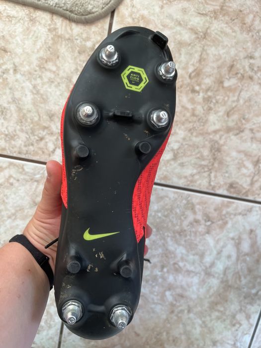 Ghete de fotbal phantom gx Academy au fost purtate doar de 2 ori