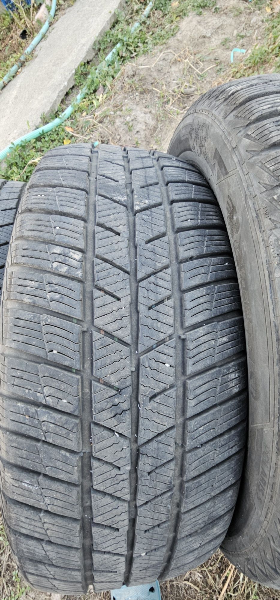 4бр. Зимни гуми BARUM 215 60 16 HXL
