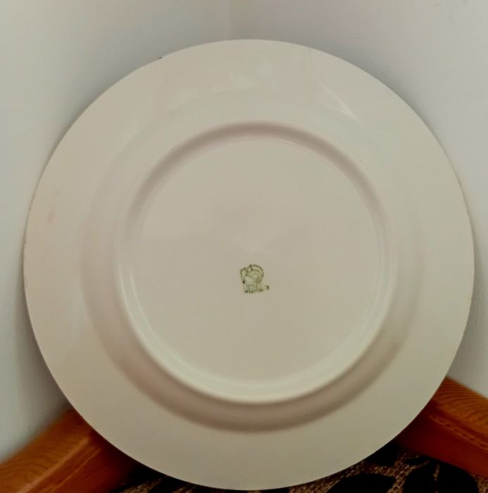 Фарфоровые тарелки 1917г