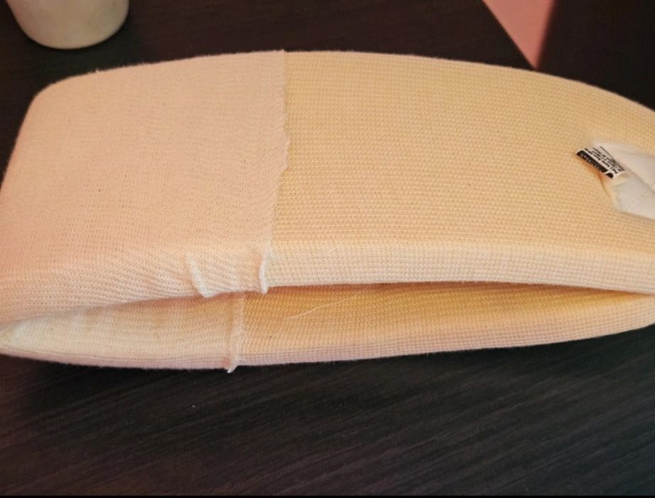 Colier medical pentru gât