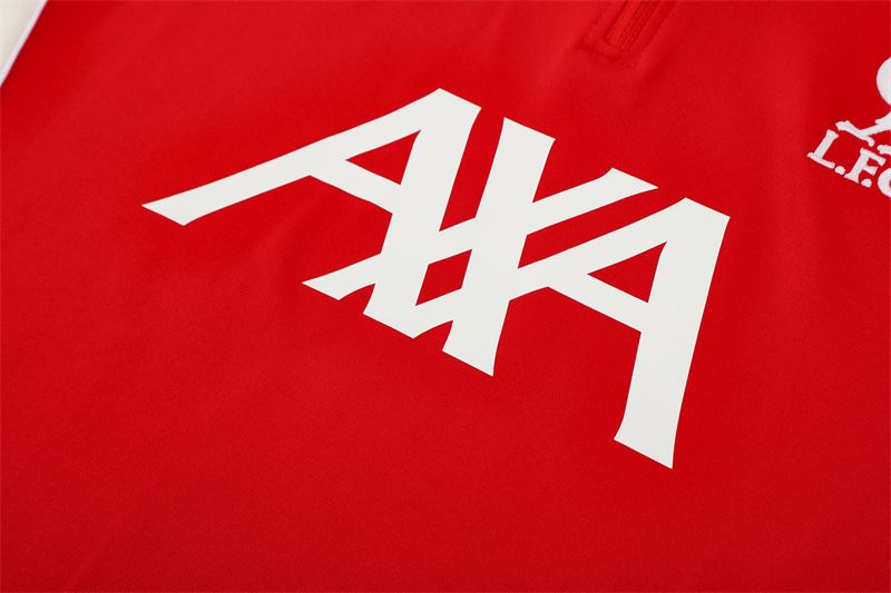 Спортен екип Ливърпул Адидас