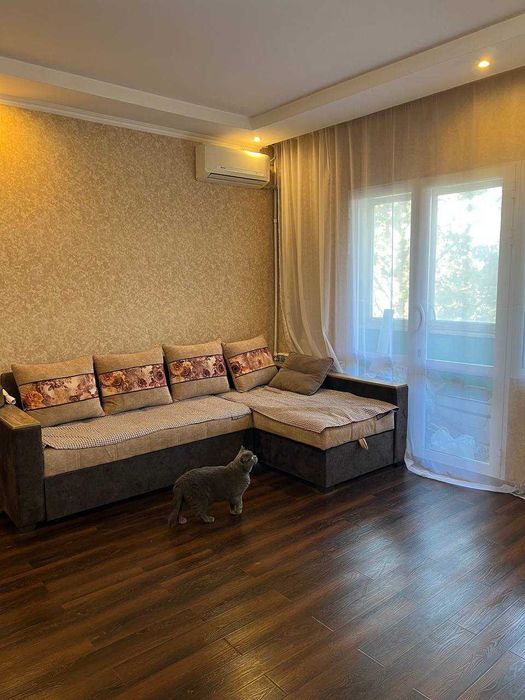 Продаётся 2-комнатная квартира в центре города!