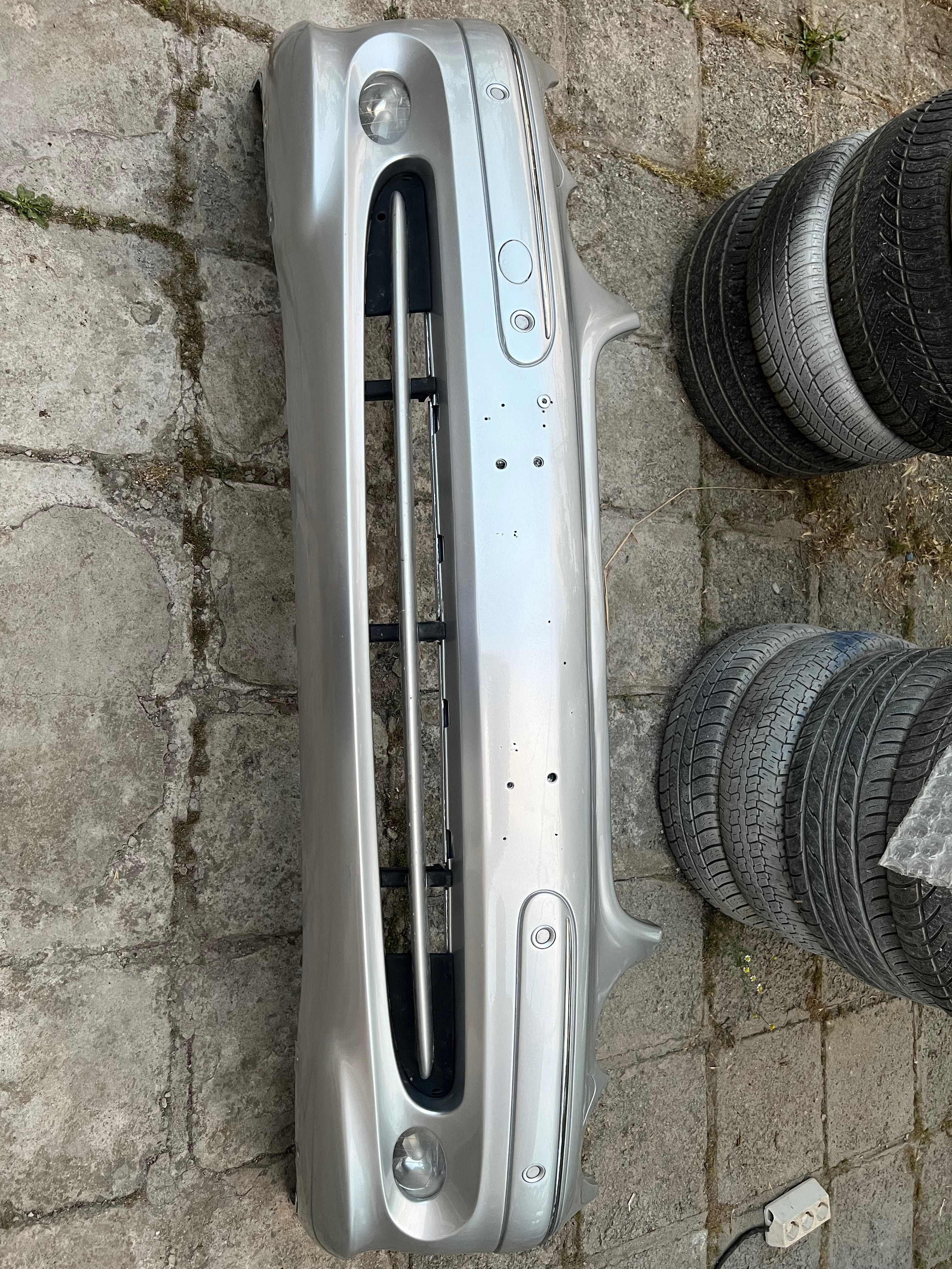 Предна броня Мерцедес ЦЛК В 209 Mercedes  Clk W 209
