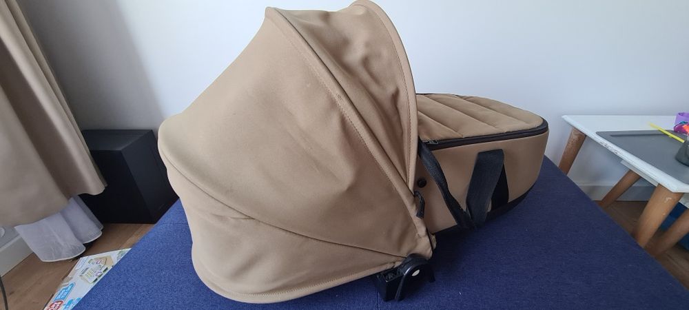 Landou yoyo pentru copii cu vârsta 0 - 6 luni