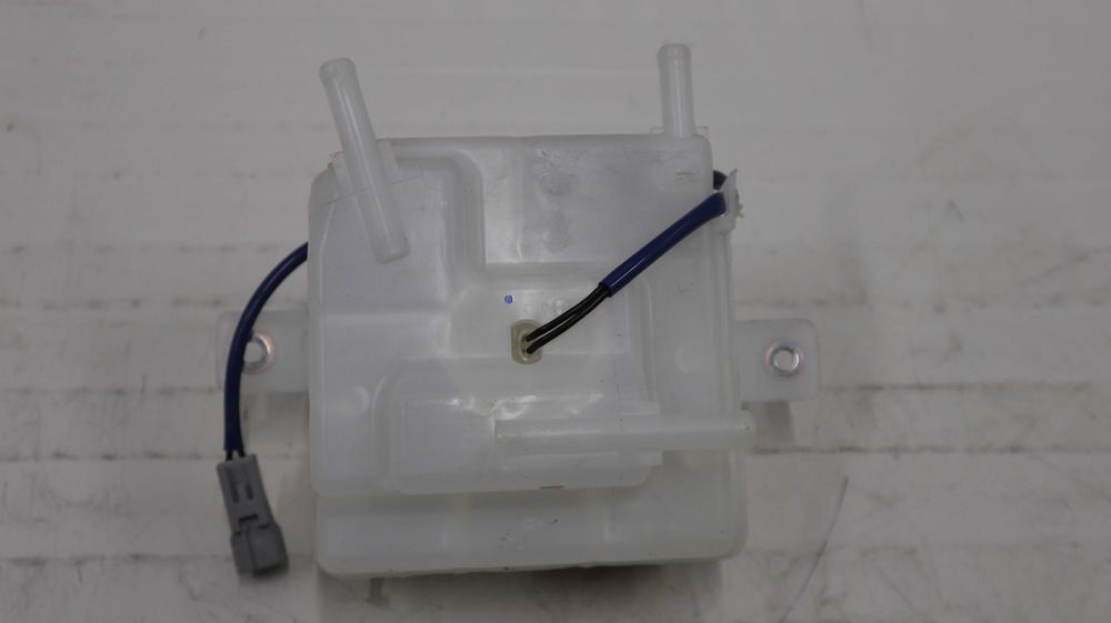 Казанче за спирачна течност за Toyota Auris Hatchback II