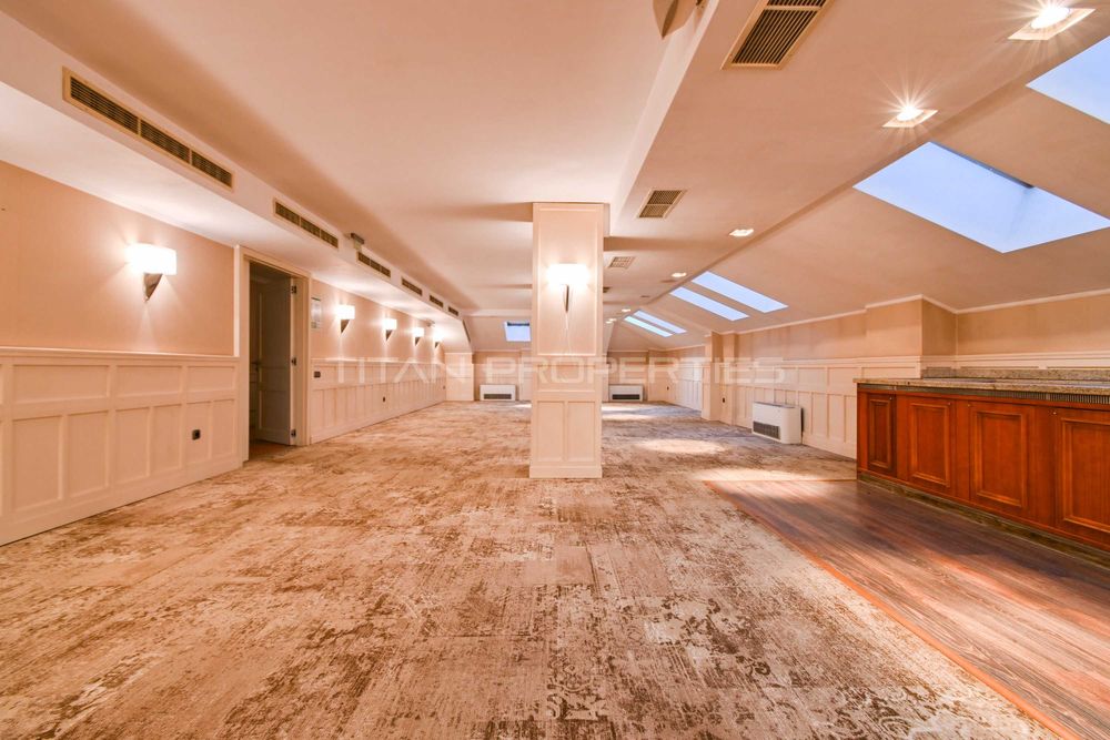Продава се Офис в София, Център - 1255 кв.м за 2789 €/кв.м - Снимка #1