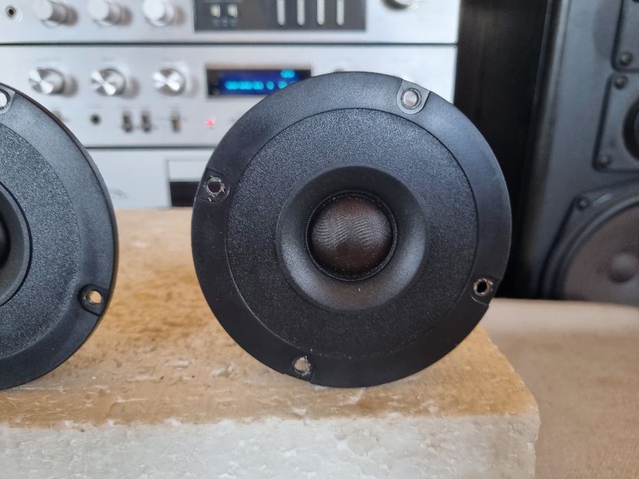 Set Tweetere Kirksaeter (Peerless). 8 ohms,70 watts,10 cm. Impecabile.