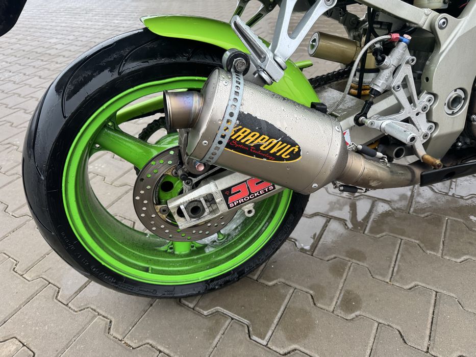 Kawasaki Ninja ZX9R
