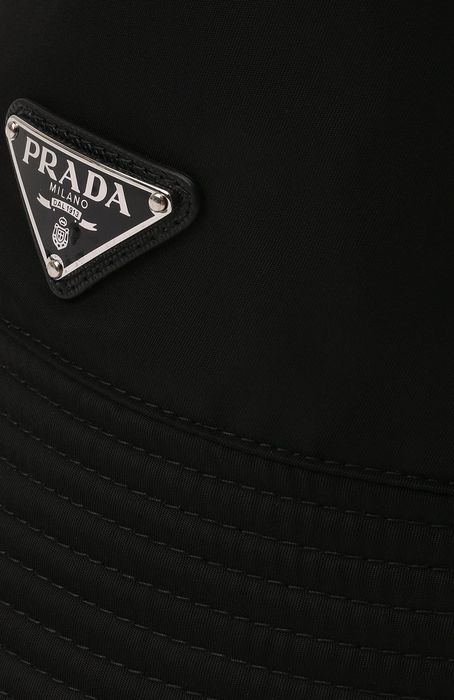 Панамa Prada Black Re-Nylon Bucket Hat