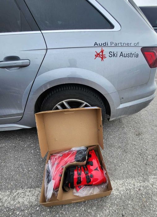 2026 Atomic Redster  TX 130 Professional clapari schi schiuri