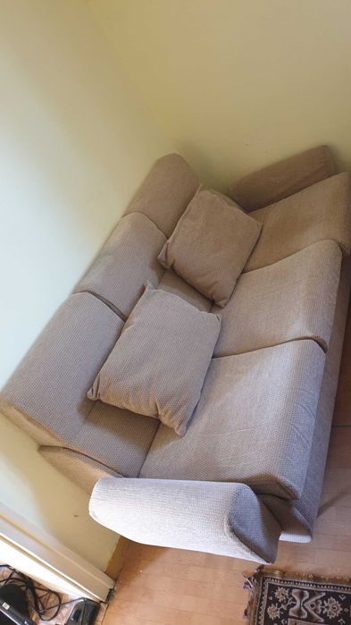 Претапицирана, холна гарнитура