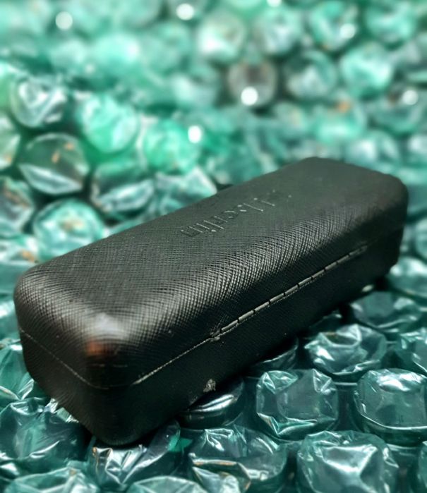Toc, etui ochelari PERSOL si Ic! Berlin