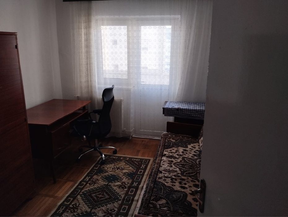 De închiriat apartament cu 3 camere zona Micro 3