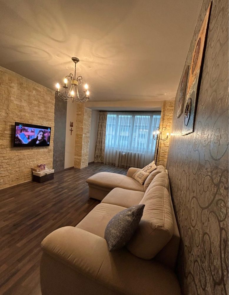 Vanzare apartament 3 camere