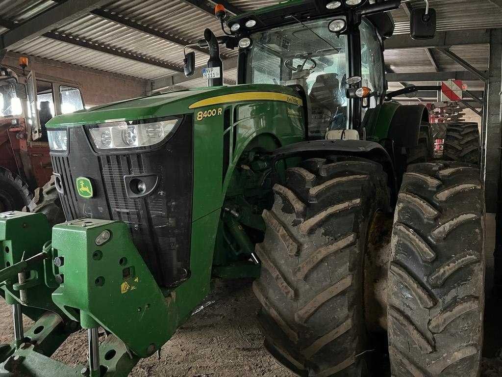 John Deere 8400R