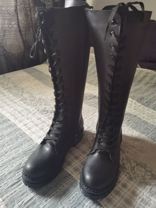 Bocanci dama deosebiți noi