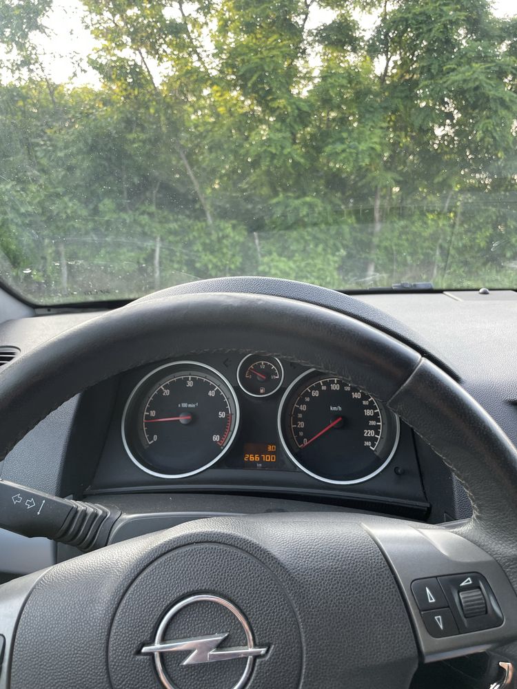 Opel astra h stare buna