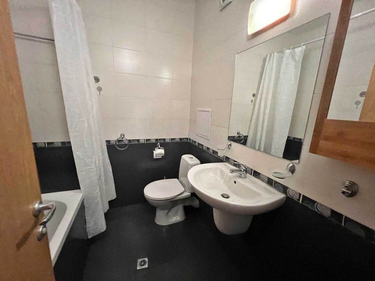 Продава се Тристаен апартамент в Свети Влас - 129 кв.м за 1047 €/кв.м - Снимка #11