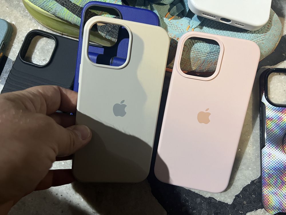 Чисто нови калъфи за Iphone 13 pro max  Цени от 10лв за брой.