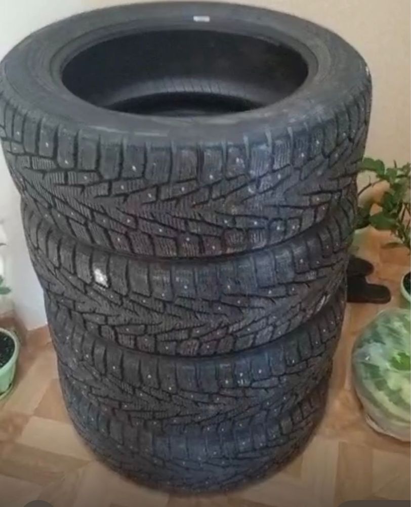 БУ зимние шины продам в идеальном состоянии