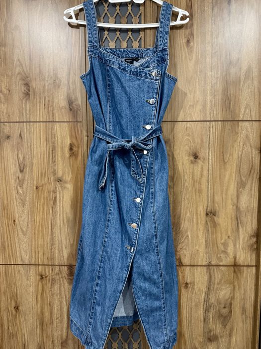 Стилни рокли Mohito и Vero Moda