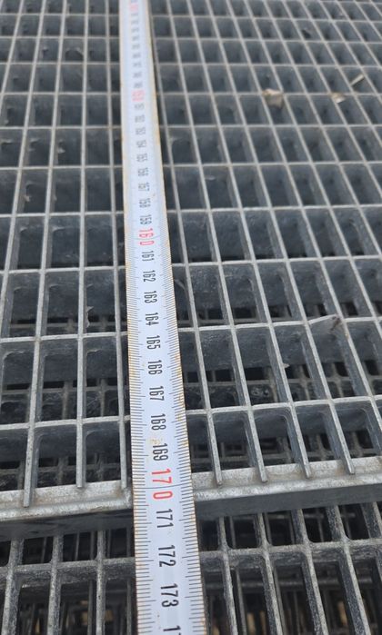 Grătare zincate la diferite dimensiuni