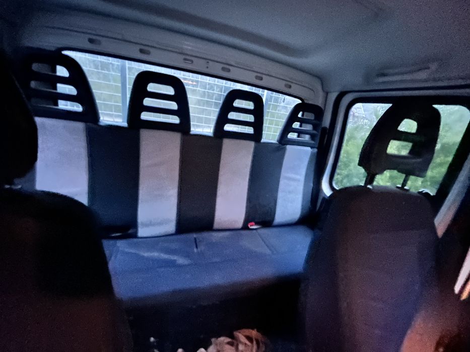 Iveco daily doka dublă cabină6 locuri cason fix 210/400