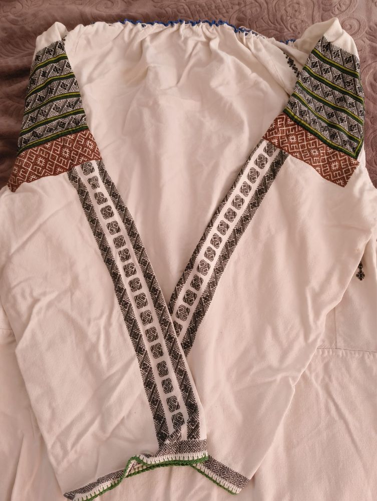 Costum popular national- Camasa Bucovina
