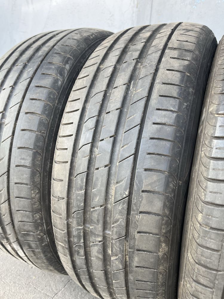 4 бр. летни гуми 235/55/19 Nexen DOT 4120 5/5,5 mm