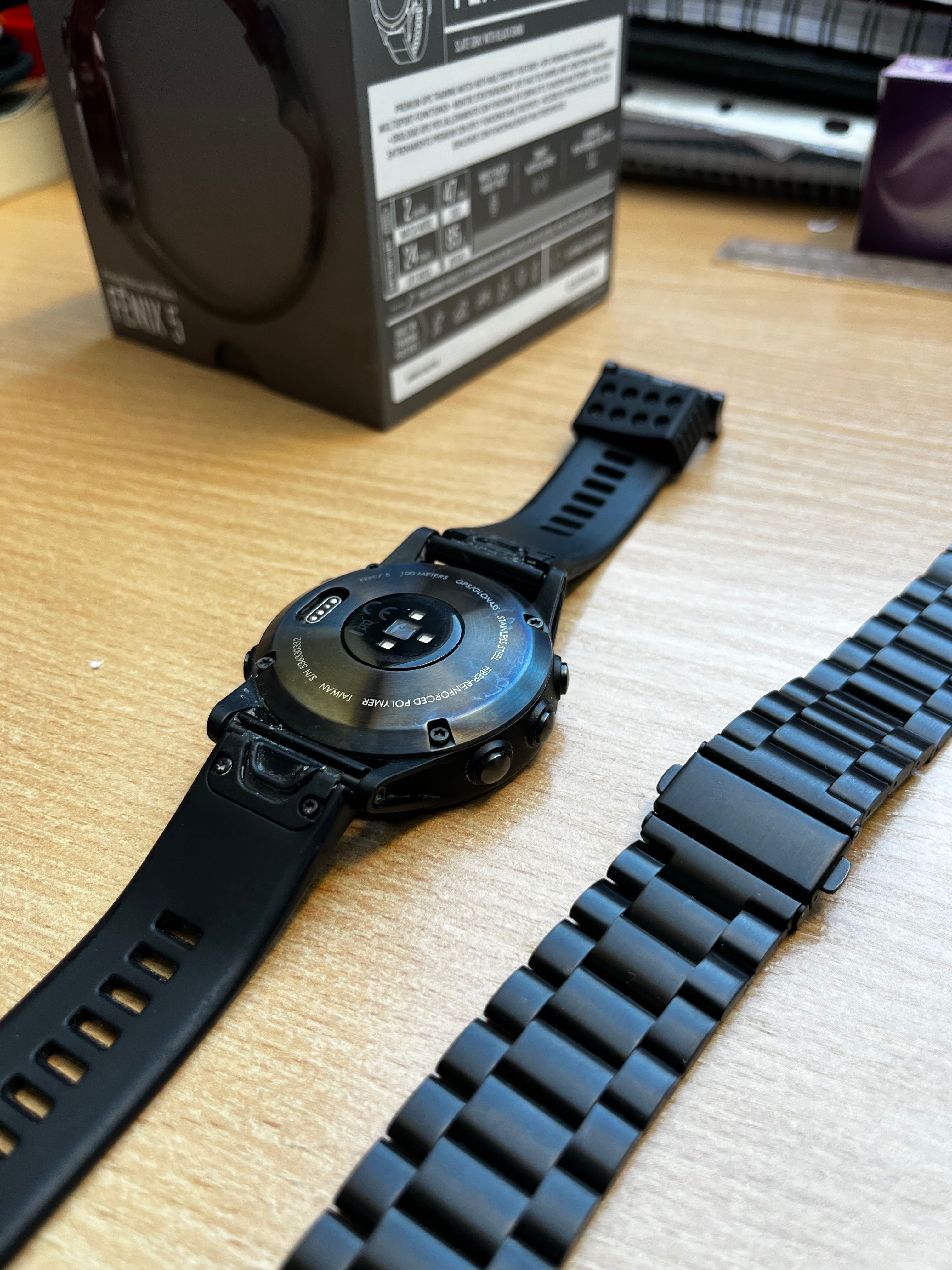 Garmin fenix 5 + G-shock + протектор и каишка