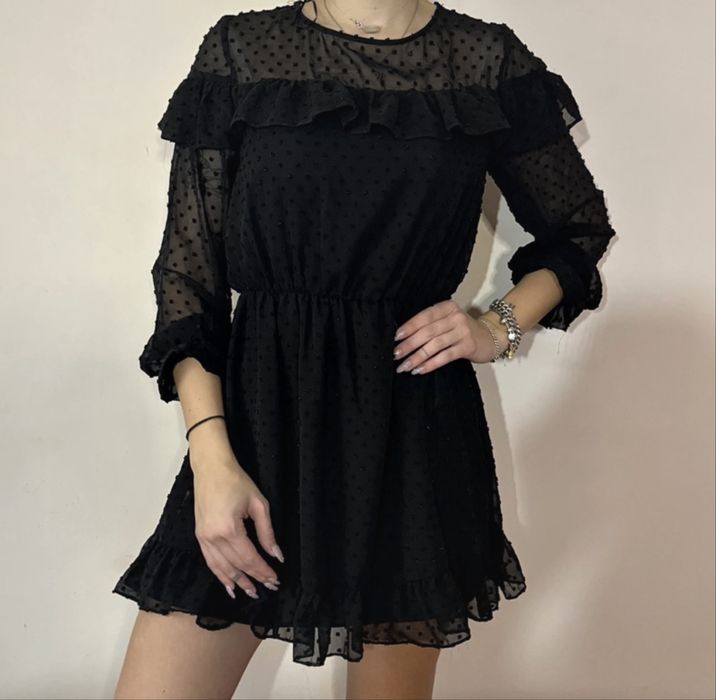 Rochie neagră Zara