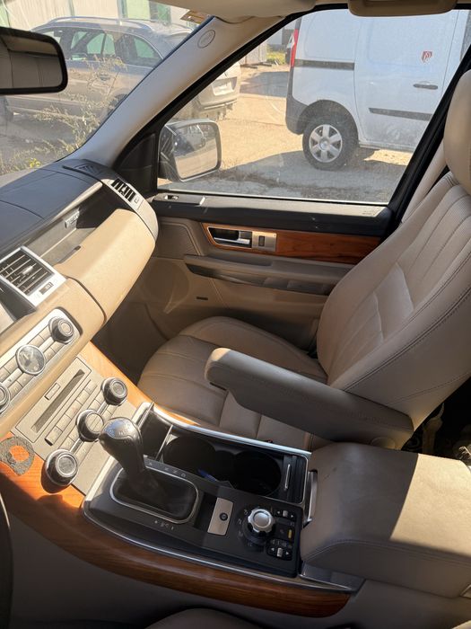 Range Rover Sport an 2011 cu motor defect ,acte Italia,inmatriculabil