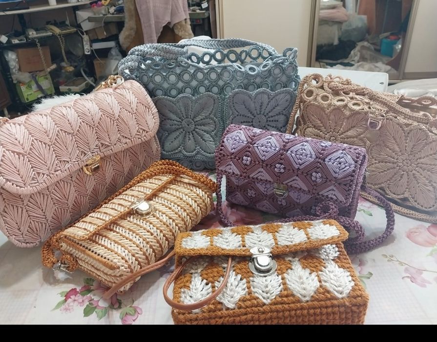 Продам женские сумочки ручной работы, светильники и броши...