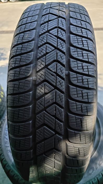 4 anvelope iarnă Pirelli 215/60/17 - 6 mm