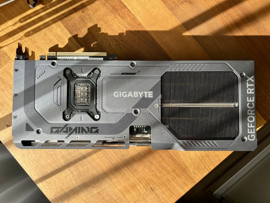 Placa video Gigabyte RTX 5080 Gaming OC 16Gb GDDR7