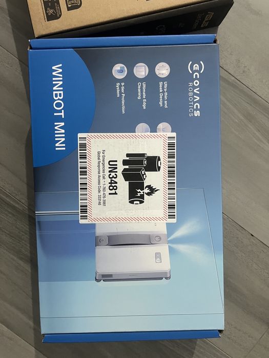 Aspirstor de curatat geamuri Ecovacs Winbot W2 EU