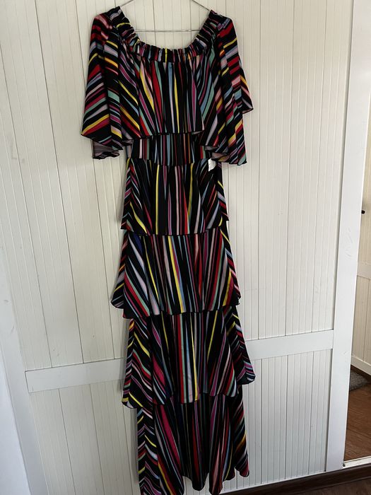 Женское вечернее платье