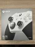 Продавам джойстик Xbox elite series 2 като нов