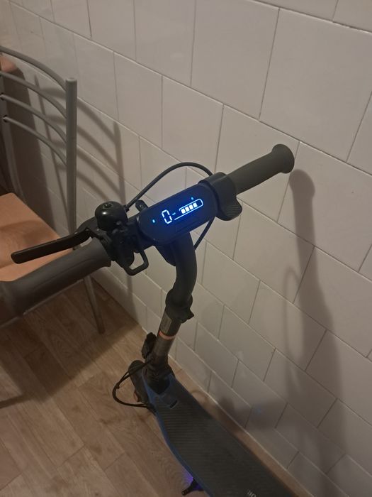 Vând trotineta electrica ninebot copiii